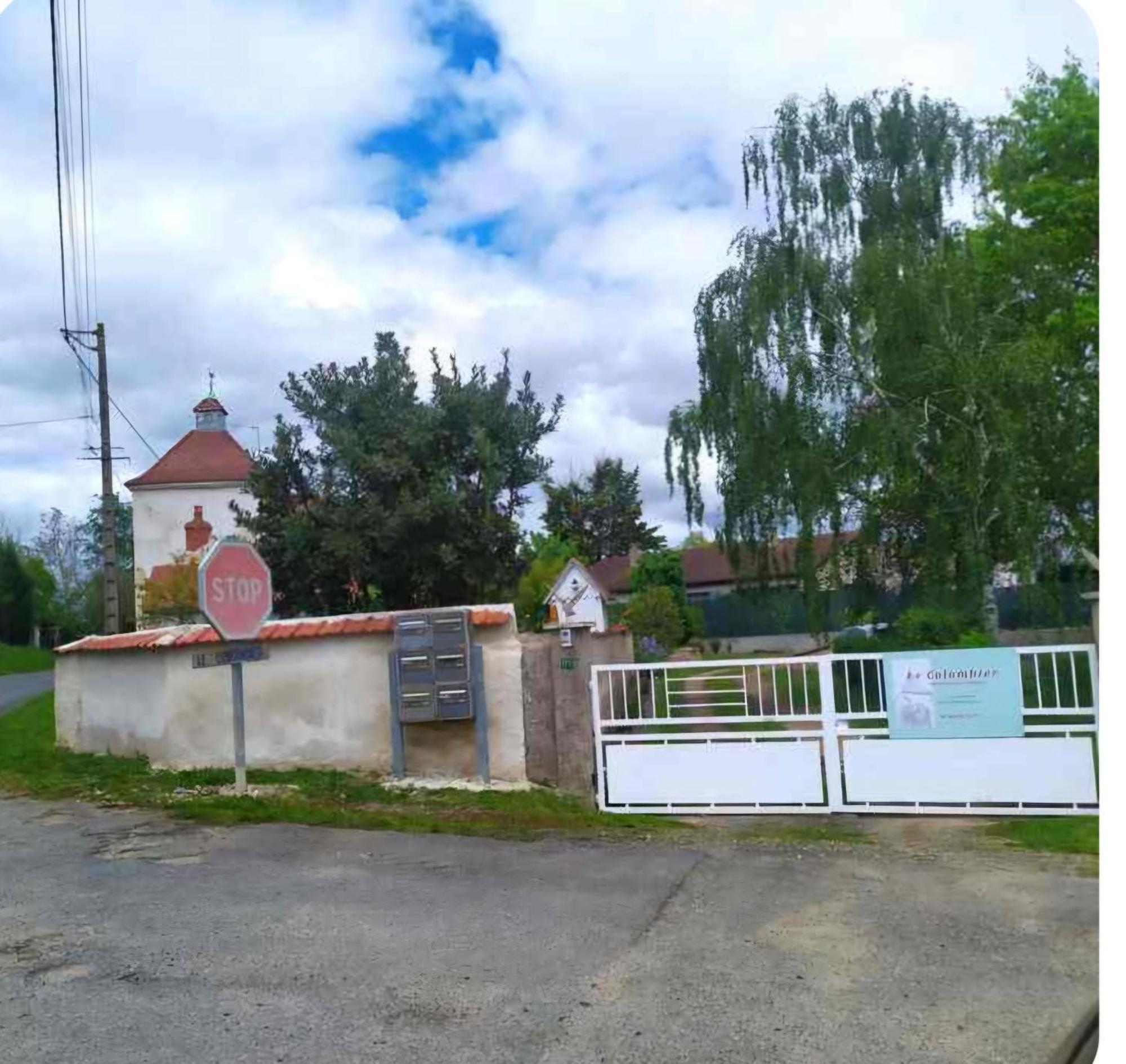 Chambre Dans Colombier A 10 Mn De Vichy Buitenkant foto